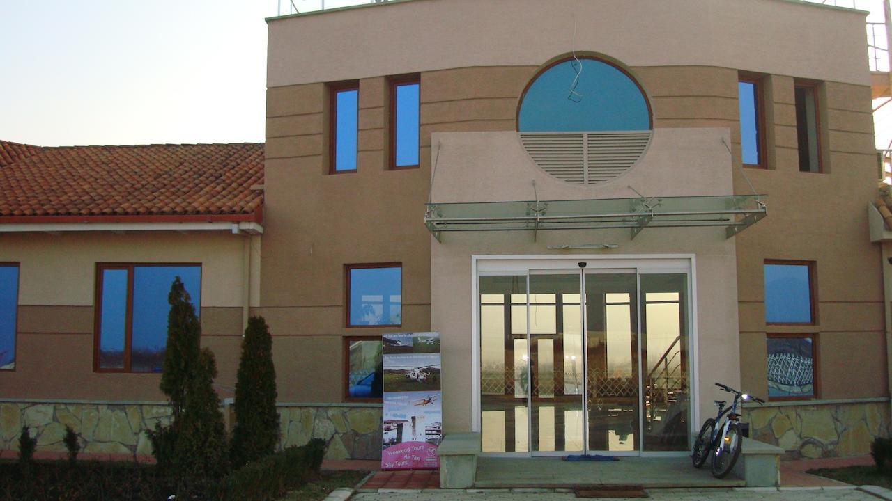 Vanilla Sky Georgia Hotel Natakhtari ภายนอก รูปภาพ
