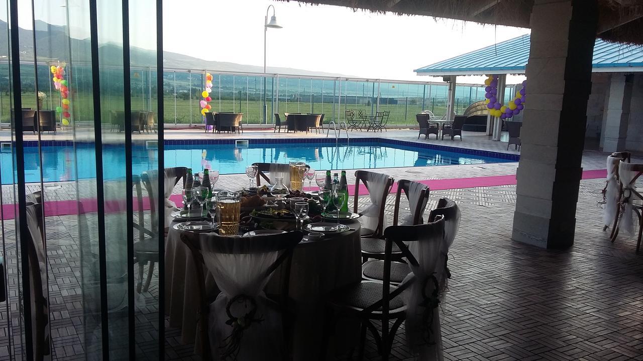 Vanilla Sky Georgia Hotel Natakhtari ภายนอก รูปภาพ